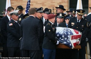 2C0D8BDE00000578-3225389-One_of_Fox_Lake_Police_Lt_Joe_Gliniewicz_s_four_sons_center_maro-a-37_1441644082279